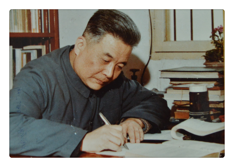 1984年在院部老点办公室
